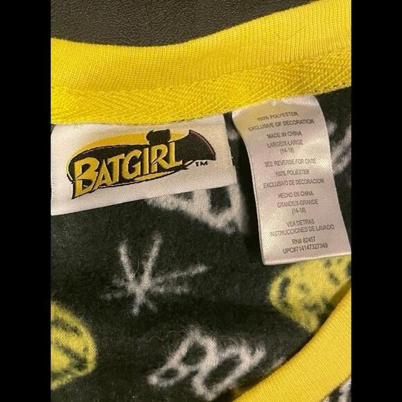 Batgirl Pajamas - Size L - Picture 6 of 6